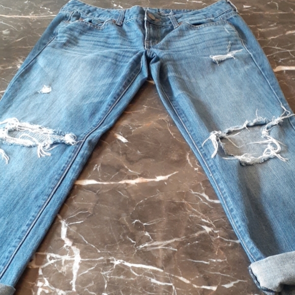 American Eagle Outfitters Denim - Just in! American eagle cuffed Jean's